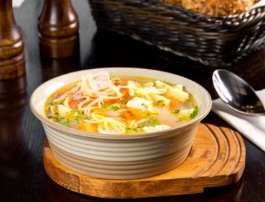 Τι να τρώτε για να διατηρηθείτε ζεστοί στο κρύο;